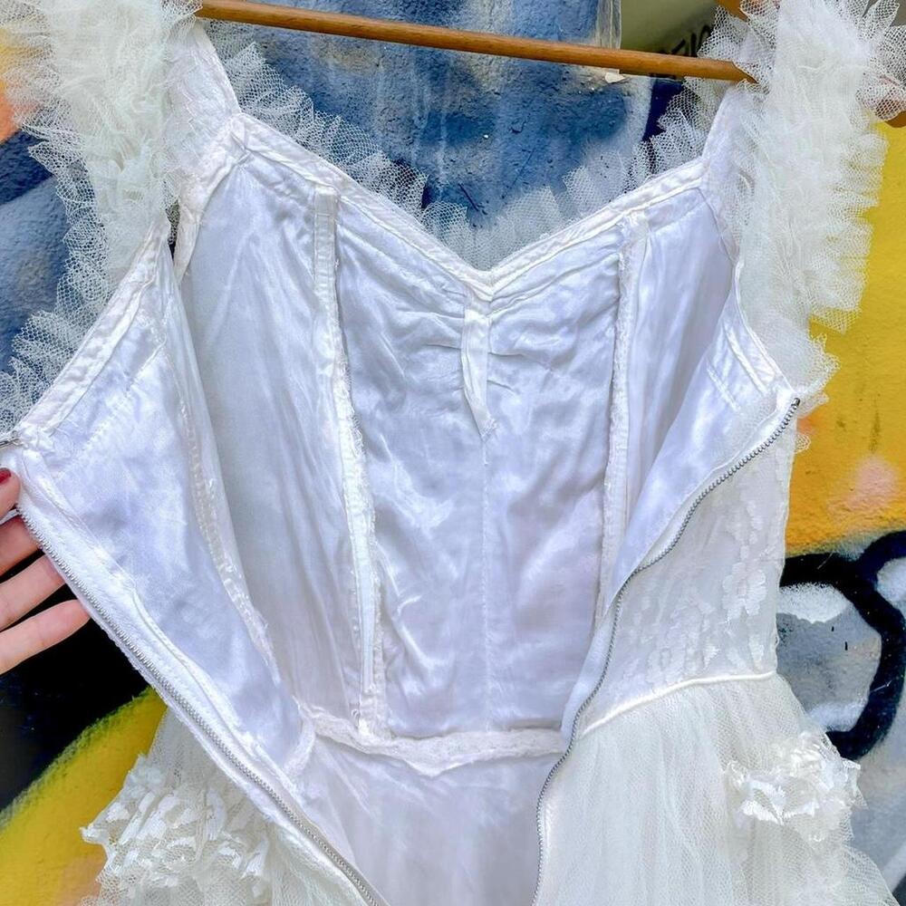 1950s white tulle & lace cupcake dress boned corset bodice multi layer peplum - Picture 6 of 6